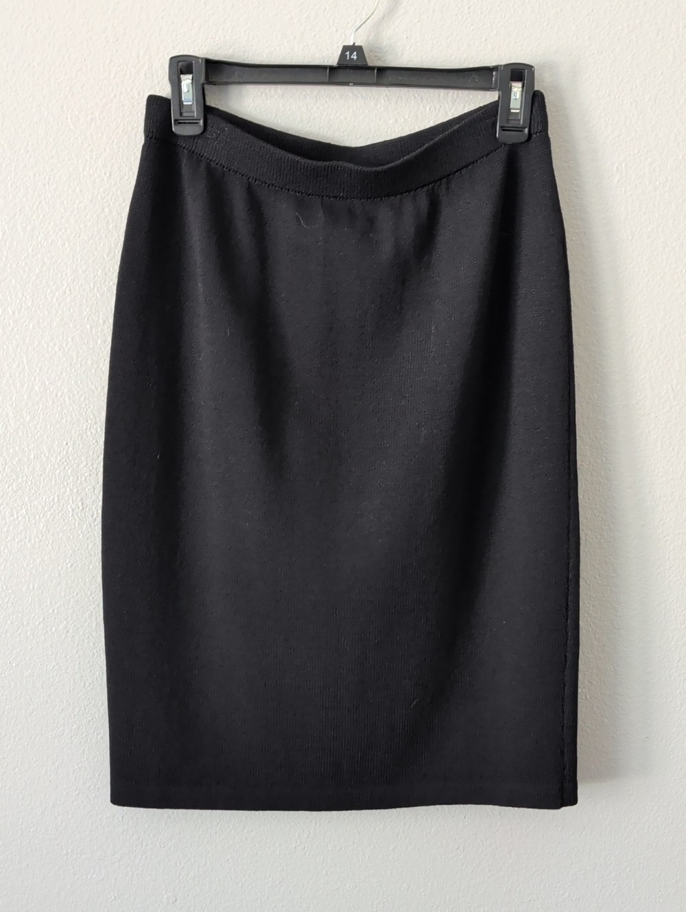 St. John By Marie Grey Sleek Black Knit Pencil Skirt